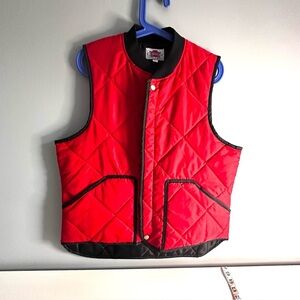 Caboose Quilted Red Vest Size L (black lining)